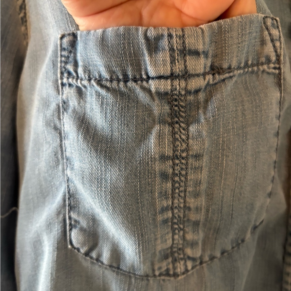 Banana Republic Light Blue Soft Wash Shirt - Picture 4 of 6